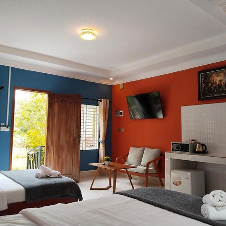 Teejays Bed And Breakfast Kampot Extérieur photo