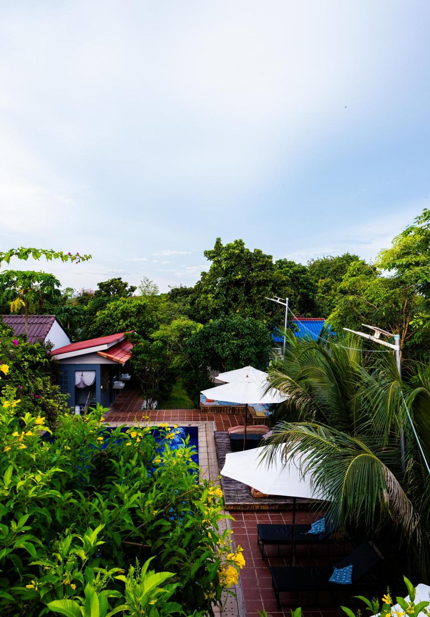Teejays Bed And Breakfast Kampot Extérieur photo