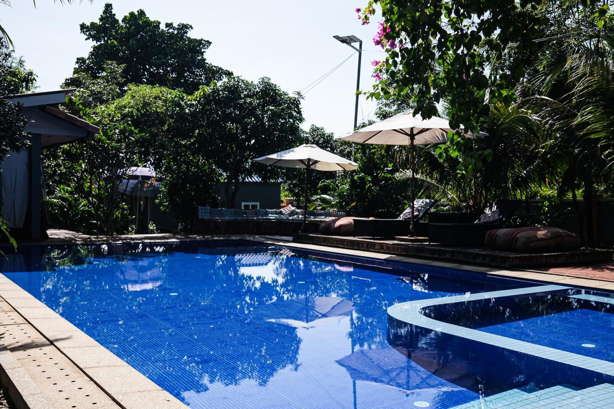 Teejays Bed And Breakfast Kampot Extérieur photo